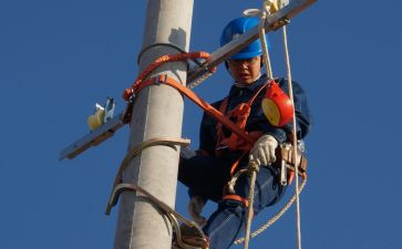 2024年电工个人总结工作总结参考8篇