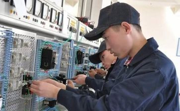 2024年电工年终总结范文8篇