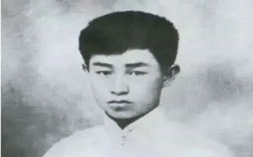 关向应的故事读后感7篇