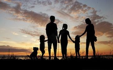 亲情类作文200字6篇