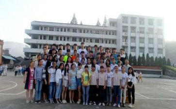 小学作文我的同学500字8篇
