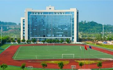 教师谈在学校的心得体会6篇