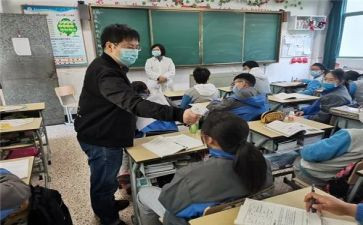 在校园里作文600字7篇